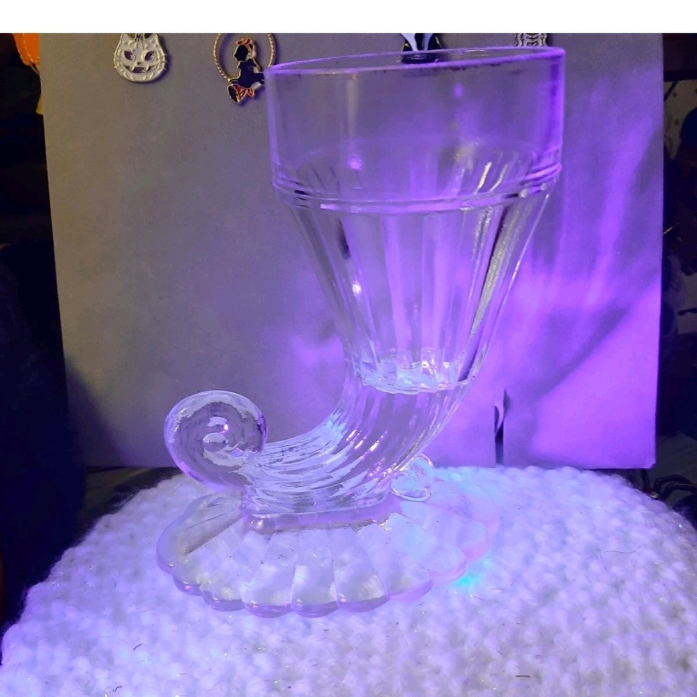 Janette Clear Glass CORNUCOPIA Vase With Gold Tone Rim 5 1/4" Tall Vintage